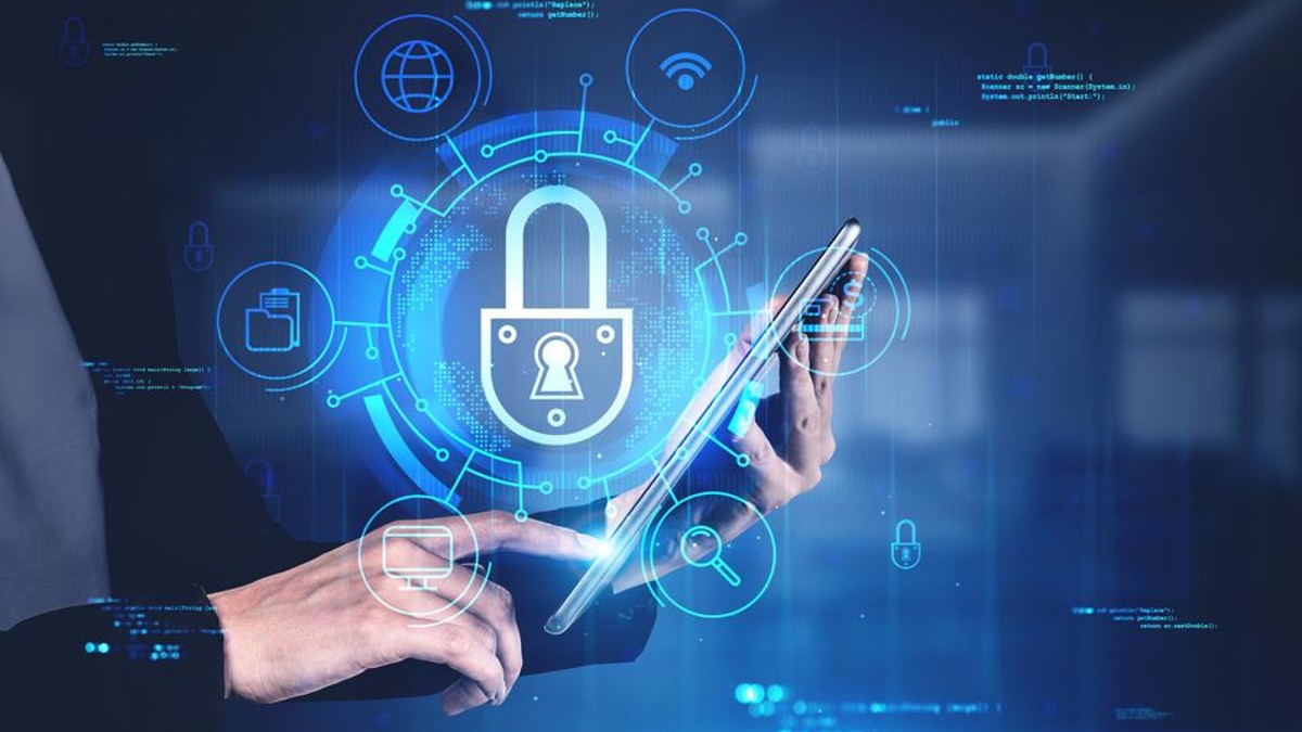 La Comunidad concienciará del peligro de las redes a 500.000 jóvenes en sus colegios e institutos