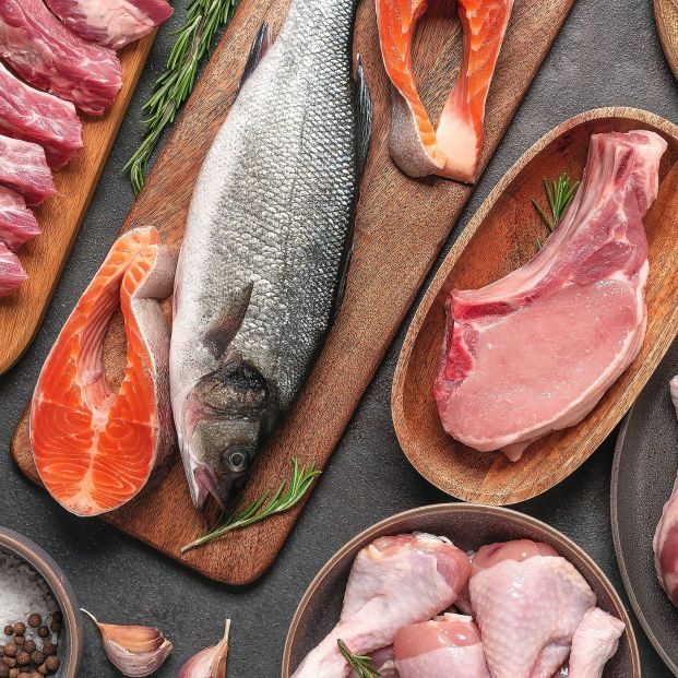 Un 45% de los consumidores españoles compra menos carne y un 39% menos pescado por la subida de precios