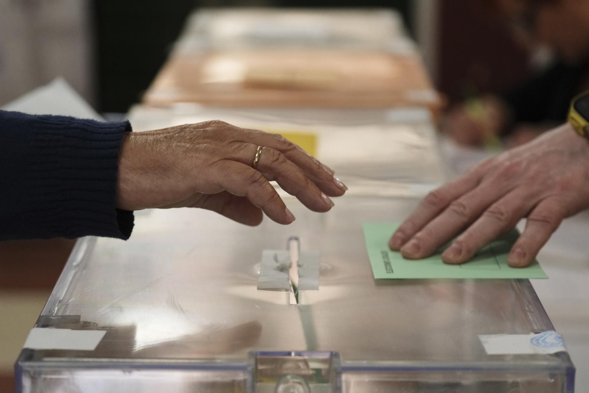 La Junta Electoral de Madrid rechaza el nuevo recuento que pide el PSOE sobre 30.000 votos nulos